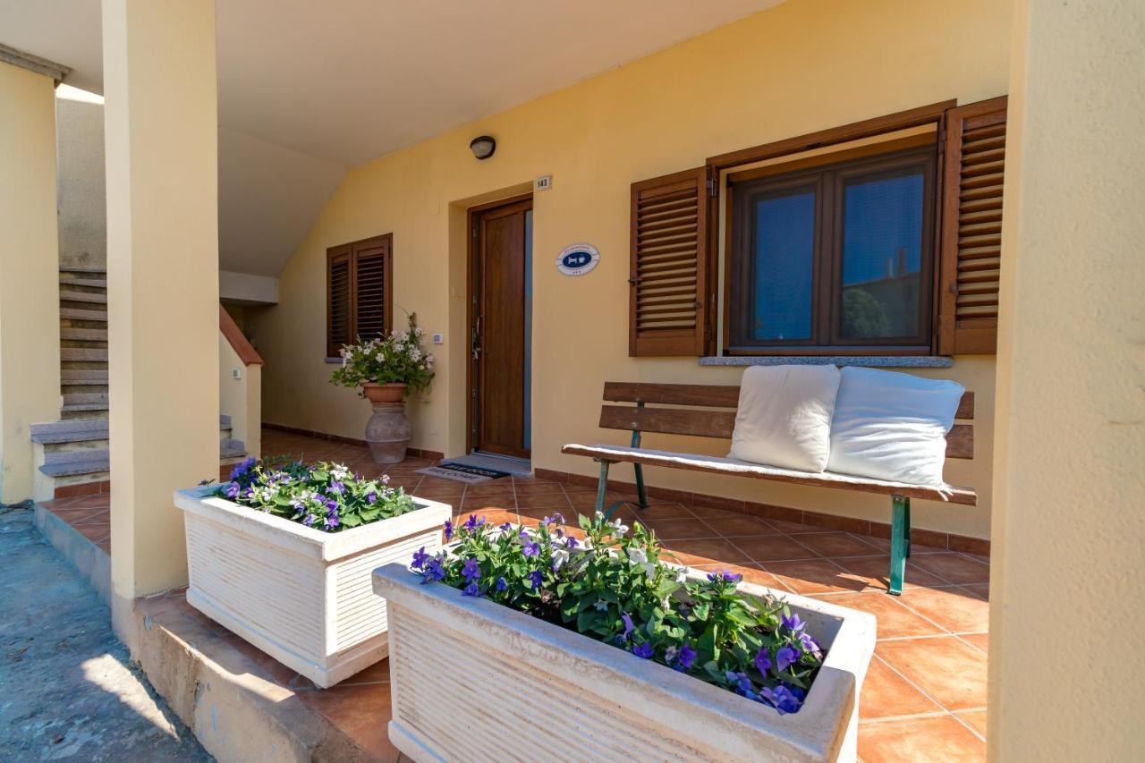 Il Giardino Degli Ulivi Bed & Breakfast Santa Maria Coghinas Exterior photo